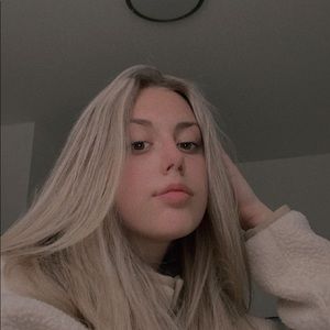 Meet your Posher, Juliette